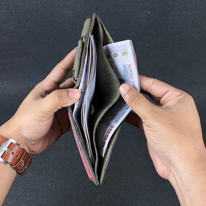 Gliese — Classic Bi-Fold Wallet (WC-C3)