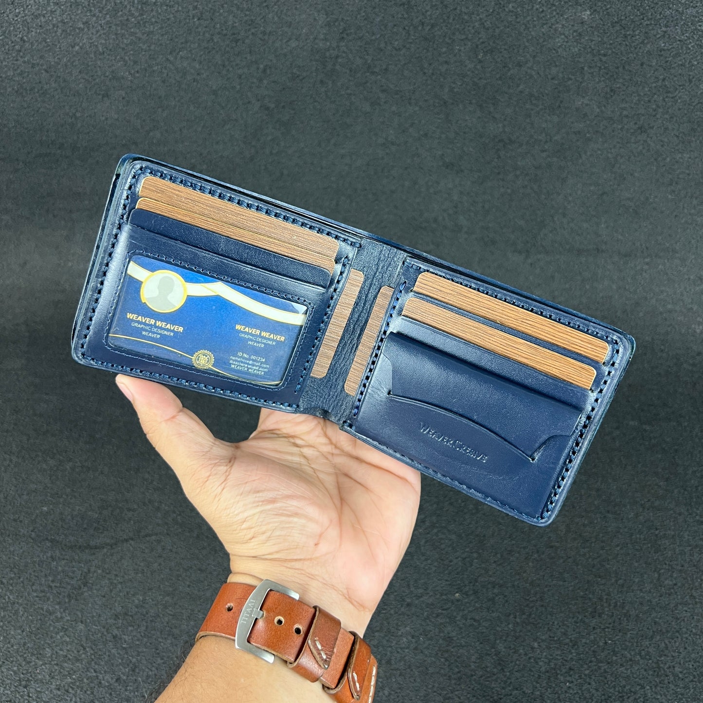 Verto — Classic Bi-Fold Wallet (WC-C39)