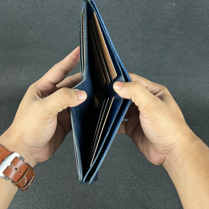 Verto — Classic Bi-Fold Wallet (WC-C39)
