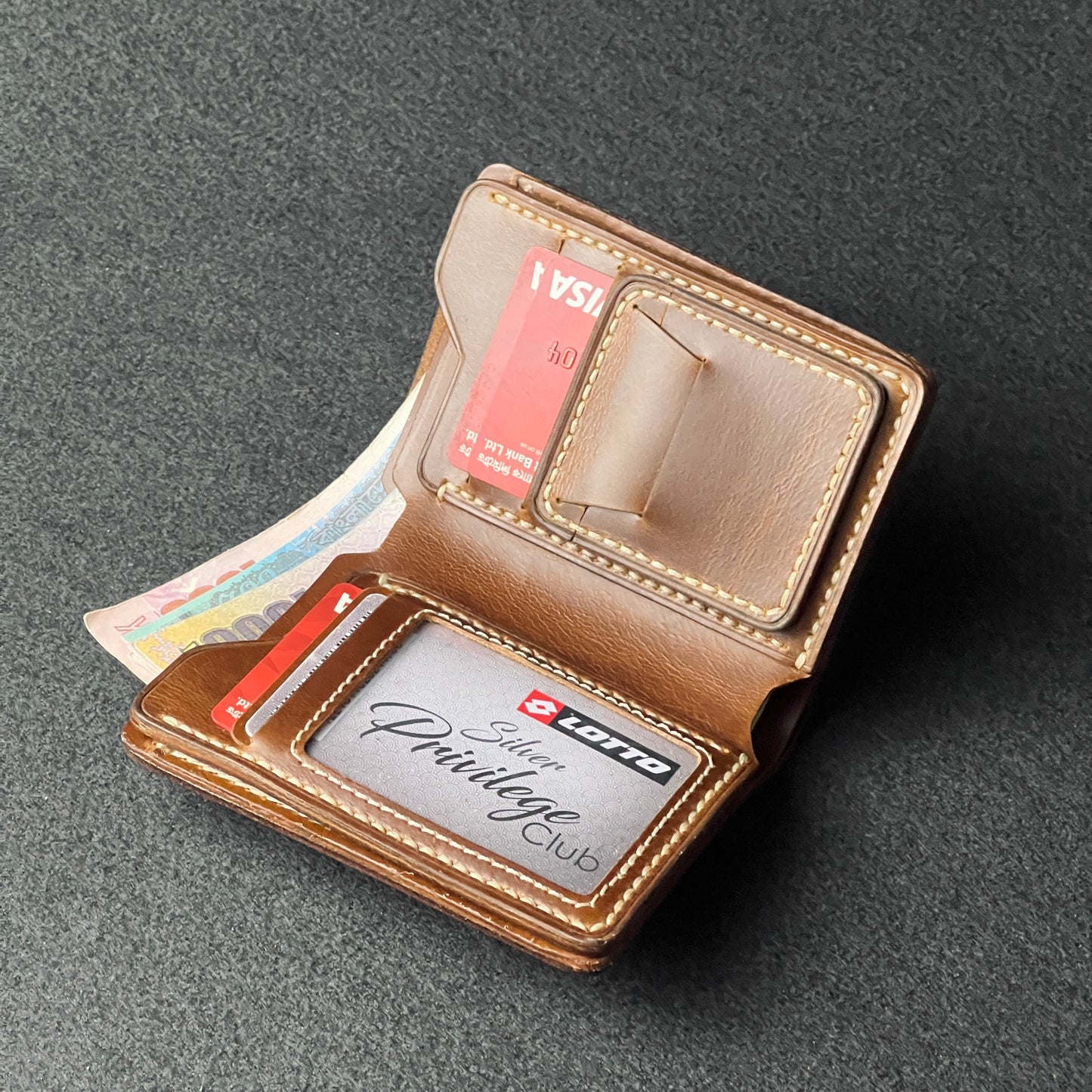 Ravelo — The Bold Fold (WC-V12)